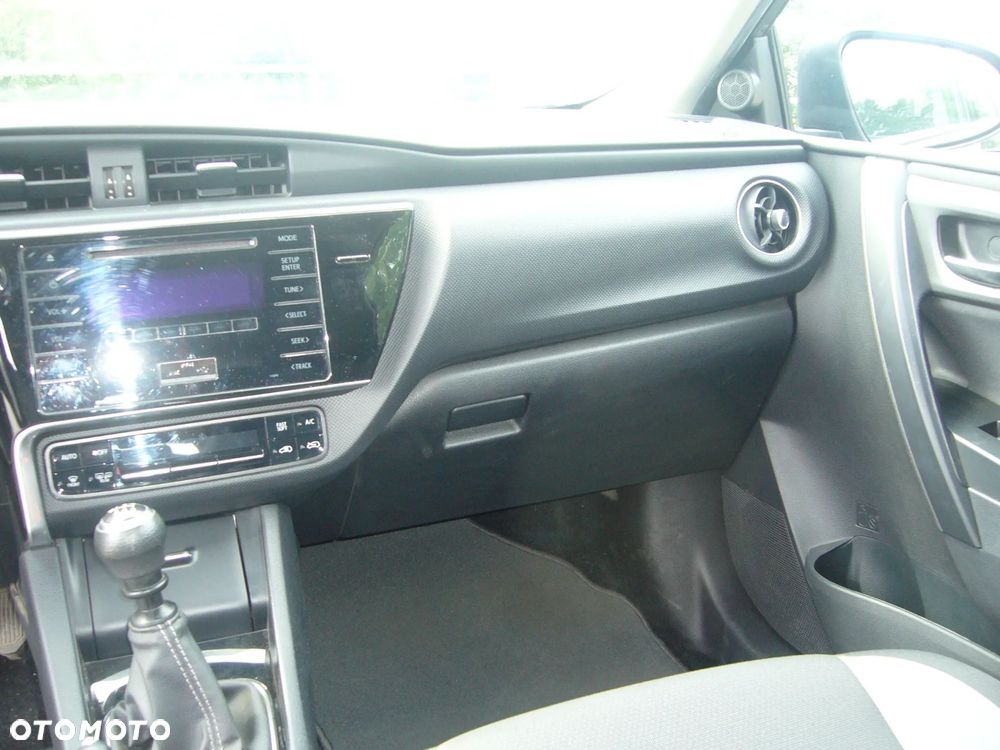 Toyota Auris 1.33 VVT-i Active - 15