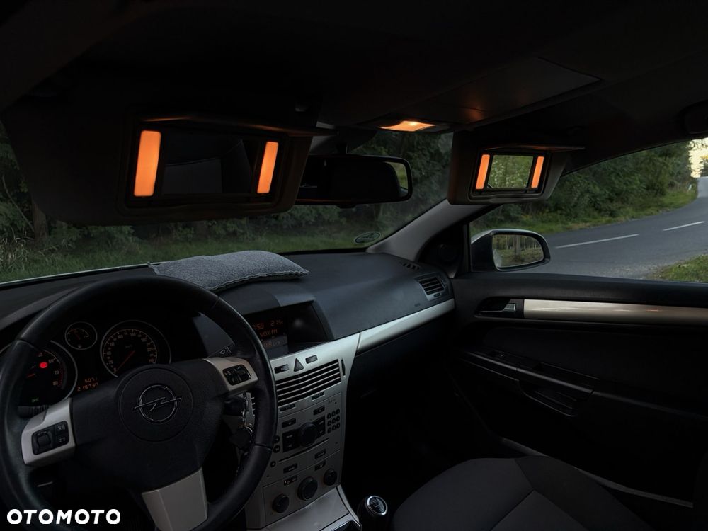 Opel Astra - 16