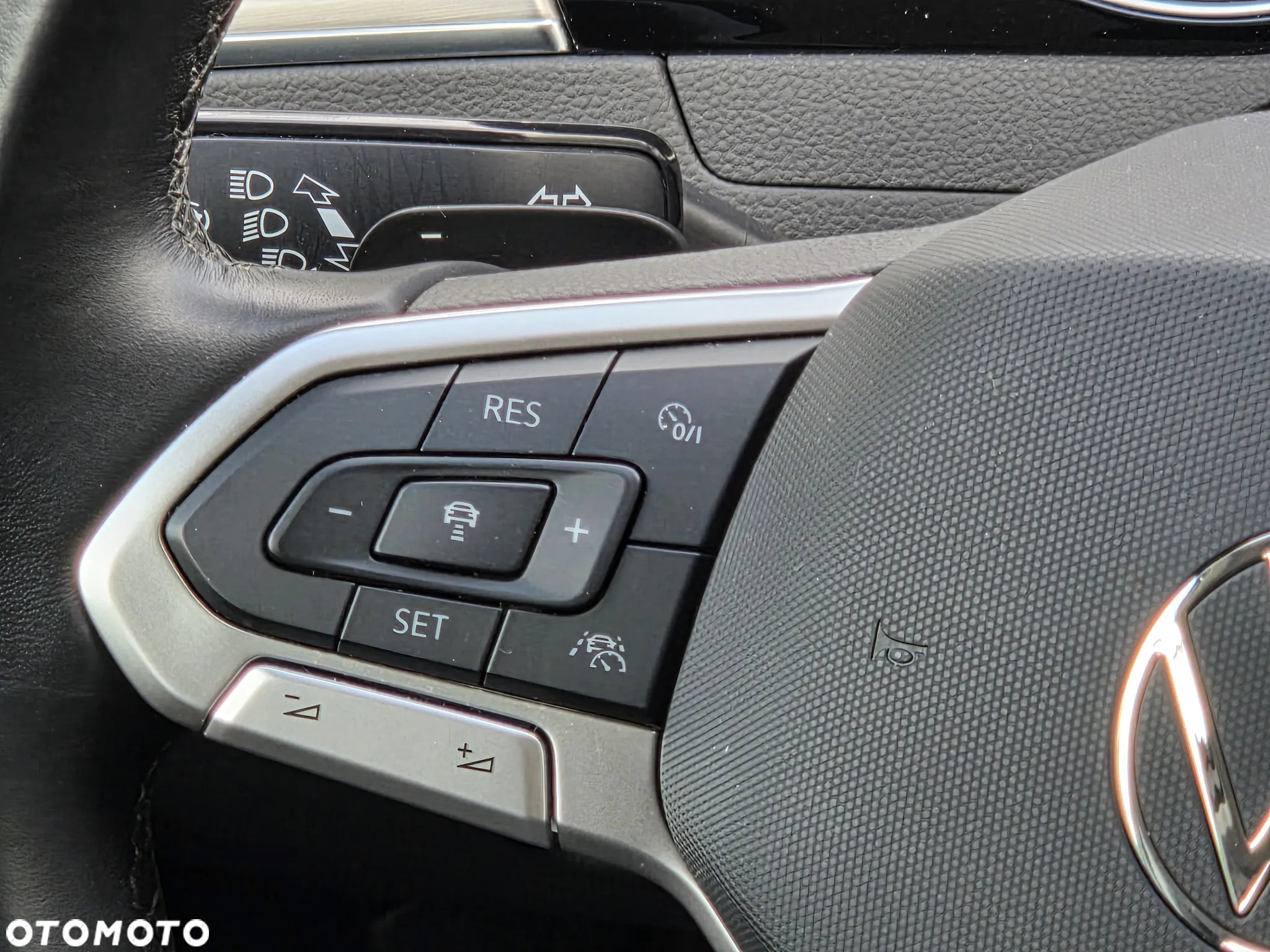 Volkswagen Passat 1.5 TSI EVO Elegance DSG - 13