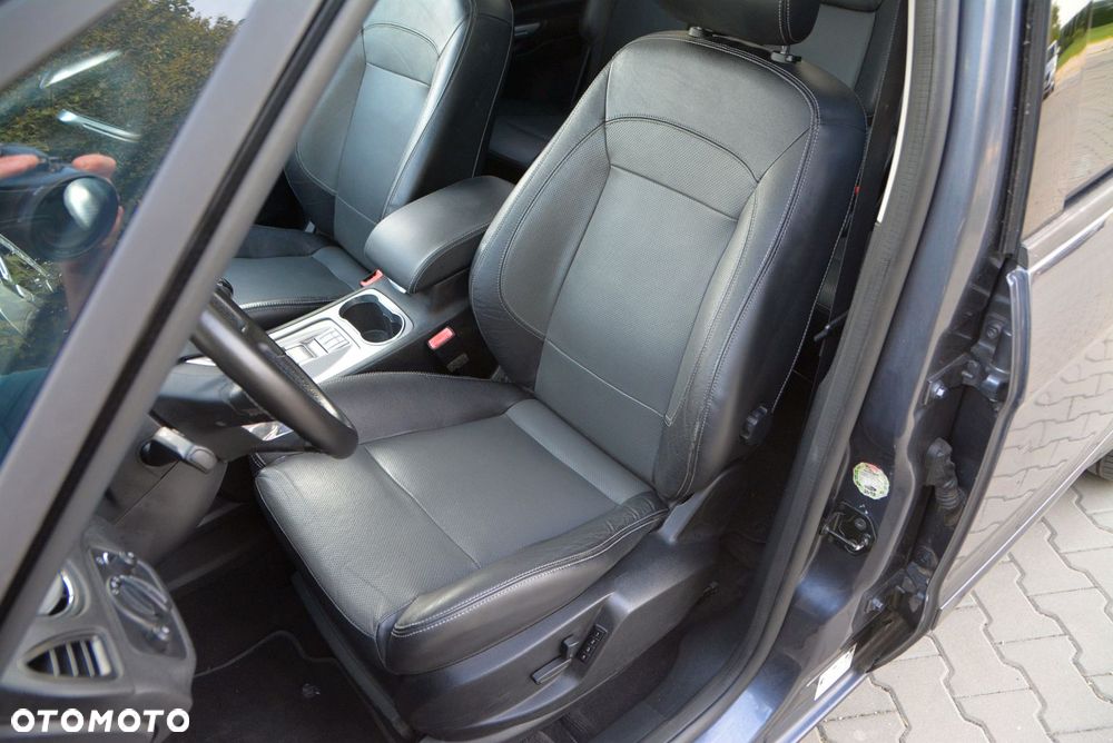 Ford S-Max - 17