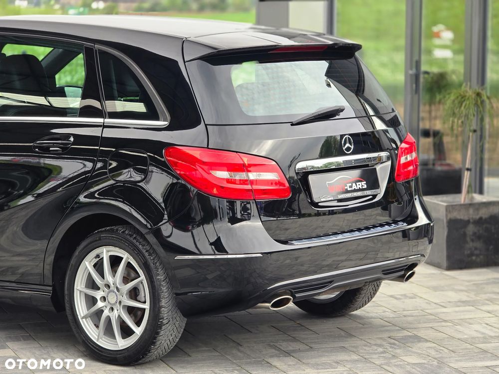 Mercedes-Benz Klasa B 180 BlueEFFICIENCY Edition Style - 13