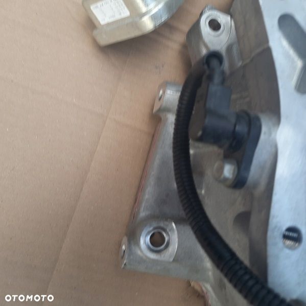 SILNIK ELEKTRYCZNY KIA NIRO 1.6 HYBRYDA - 5