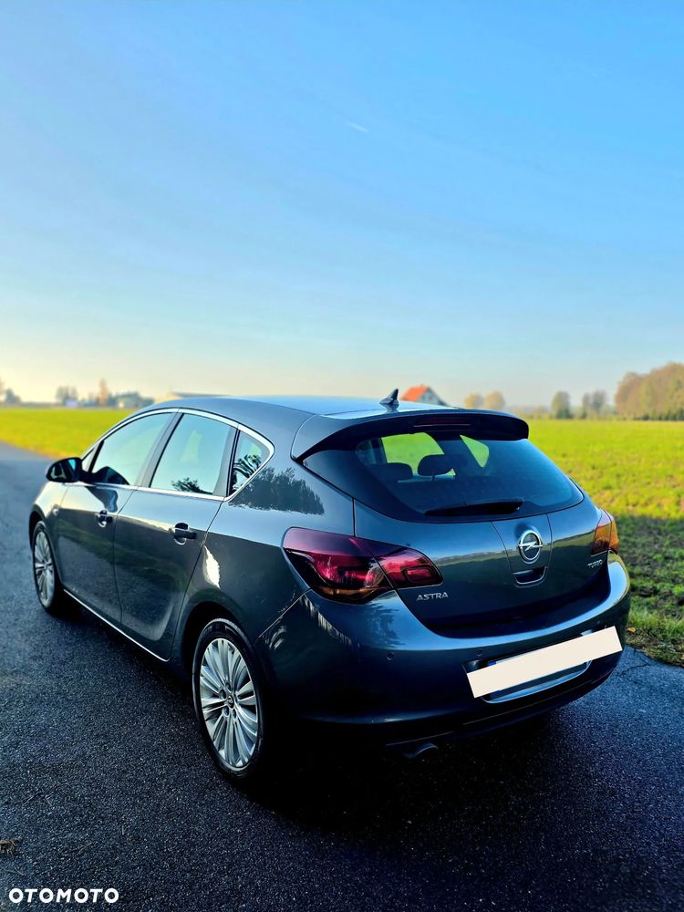 Opel Astra 1.4 T Cosmo - 1