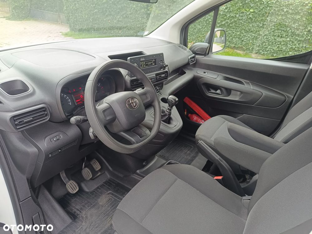 Toyota Proace City - 12