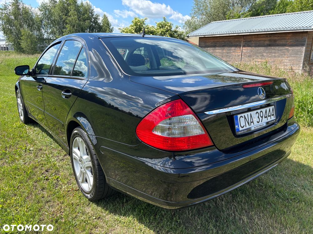 Mercedes-Benz Klasa E 200 Kompressor Classic - 24