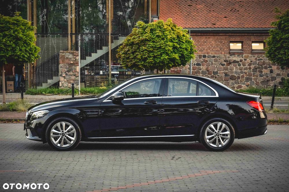 Mercedes-Benz Klasa C 180 9G-TRONIC - 11