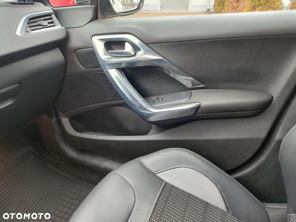 Peugeot 2008 1.6 e-HDi Active S&S - 10