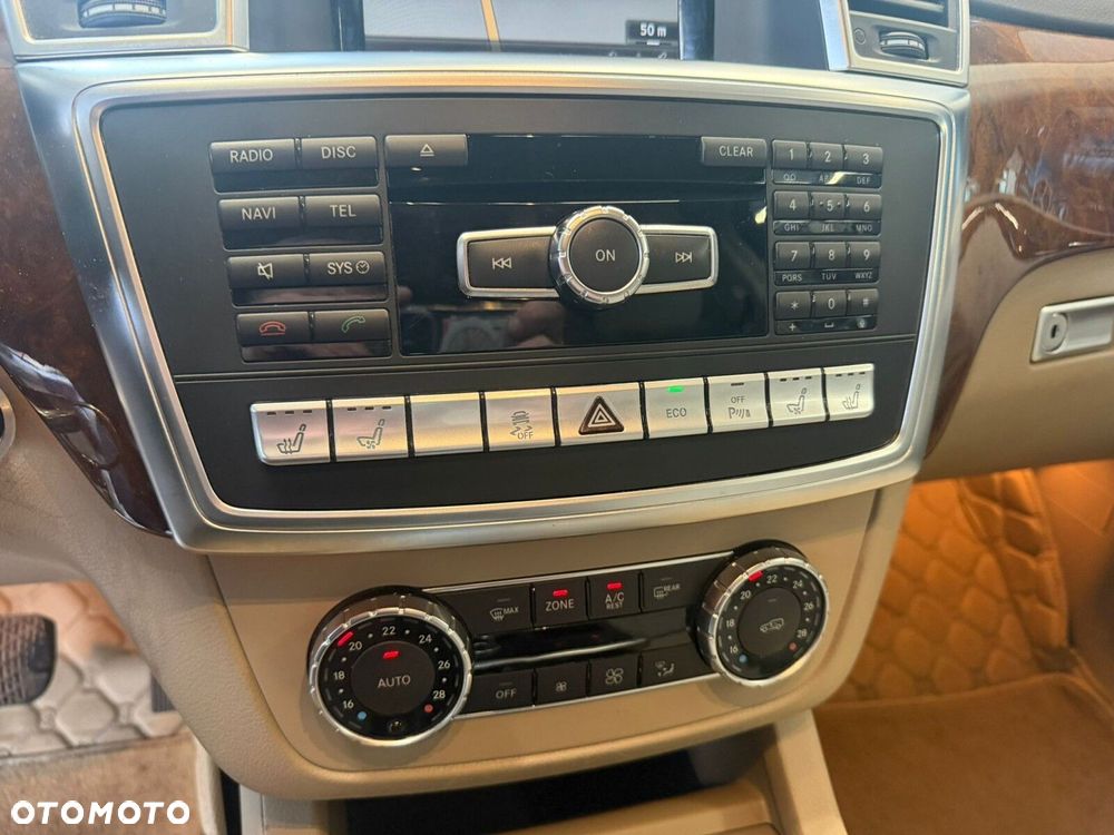 Mercedes-Benz ML - 25