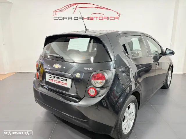 Chevrolet Aveo 1.2 LS - 10