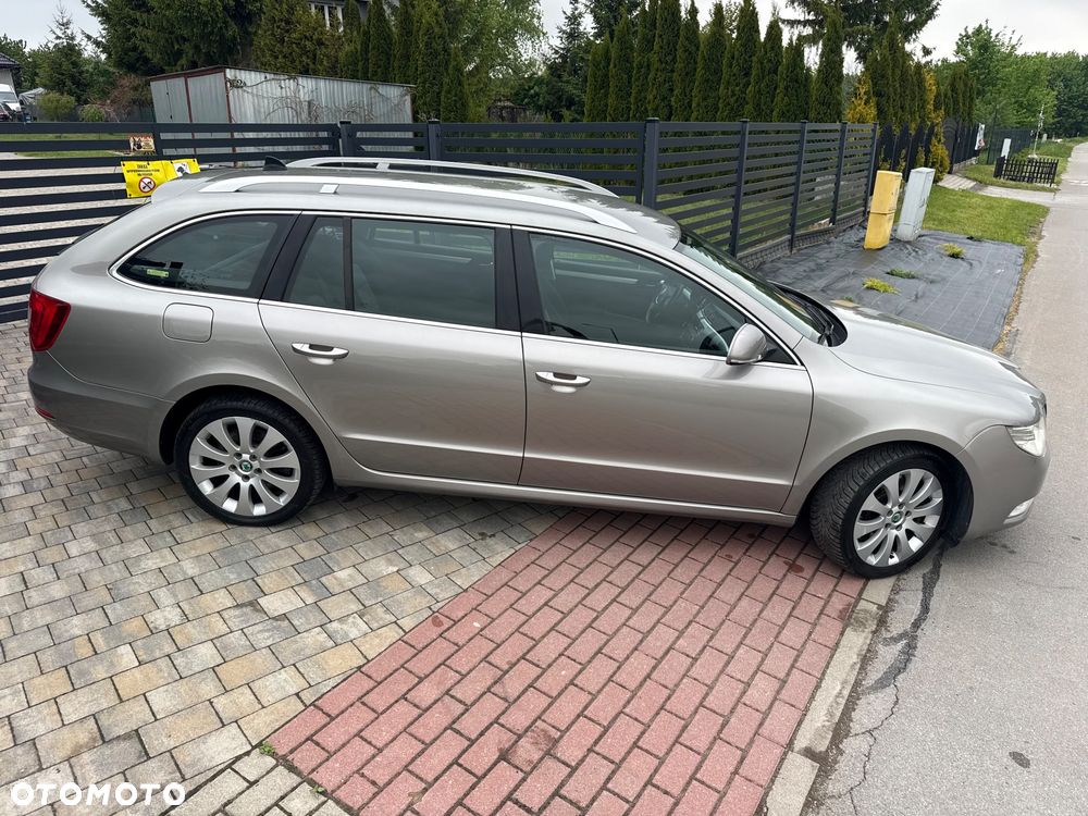 Skoda Superb 3.6 FSI 4x4 Comfort DSG - 27