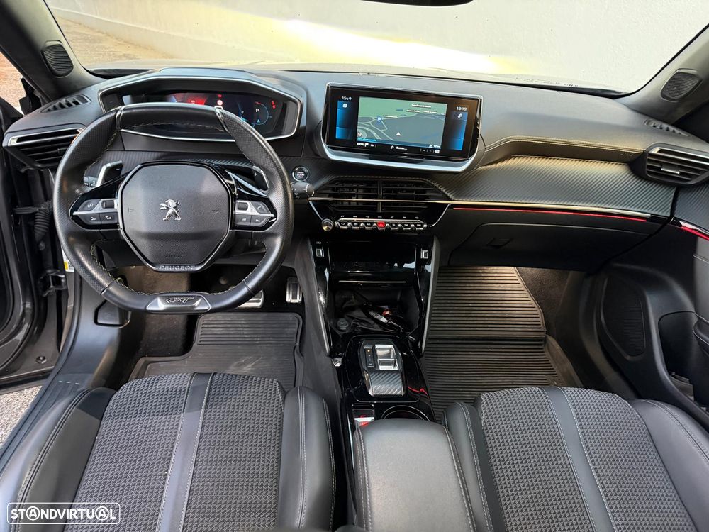Peugeot 2008 1.2 PureTech GT Line EAT8 - 9