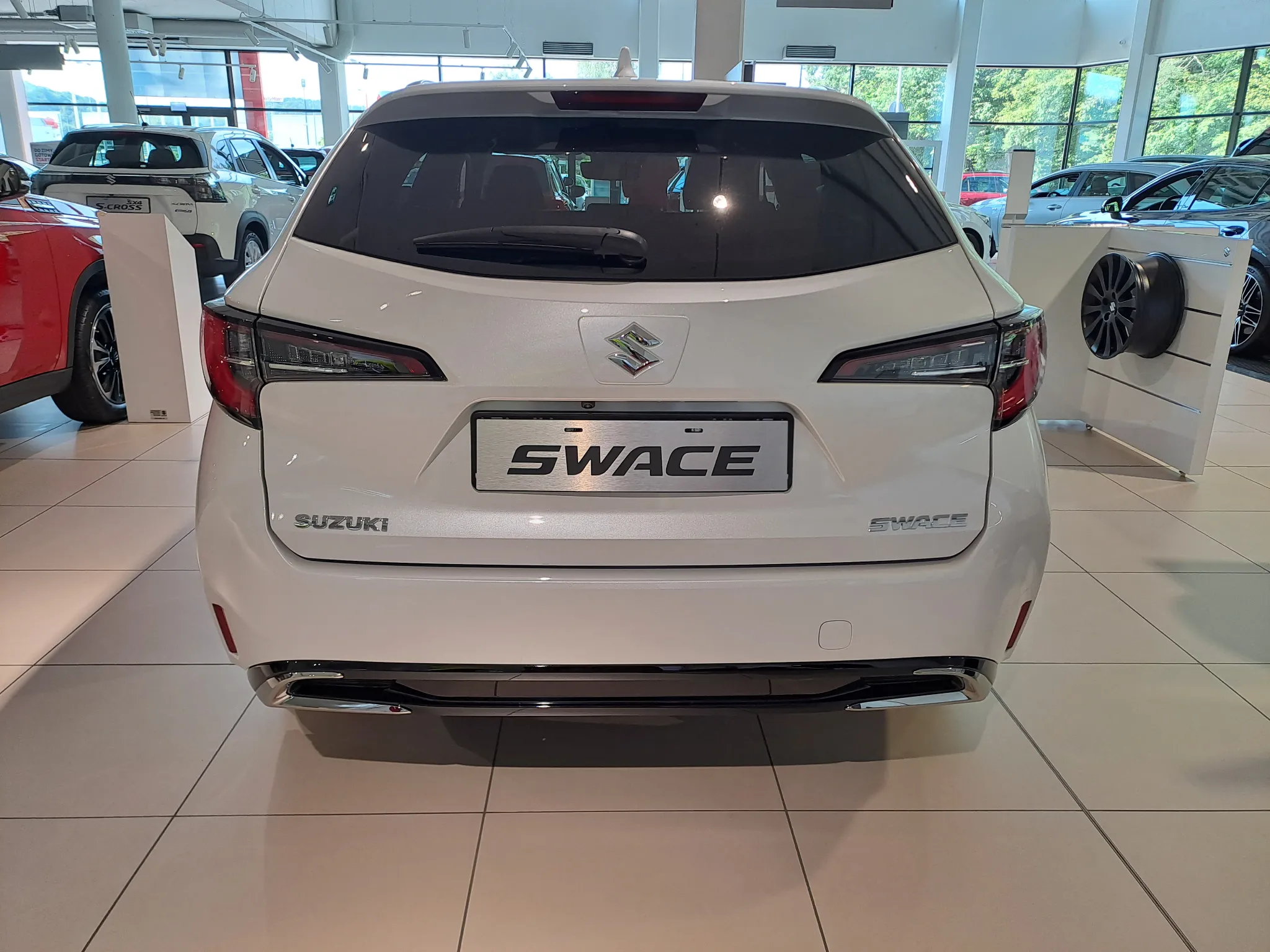 Suzuki Swace - 6