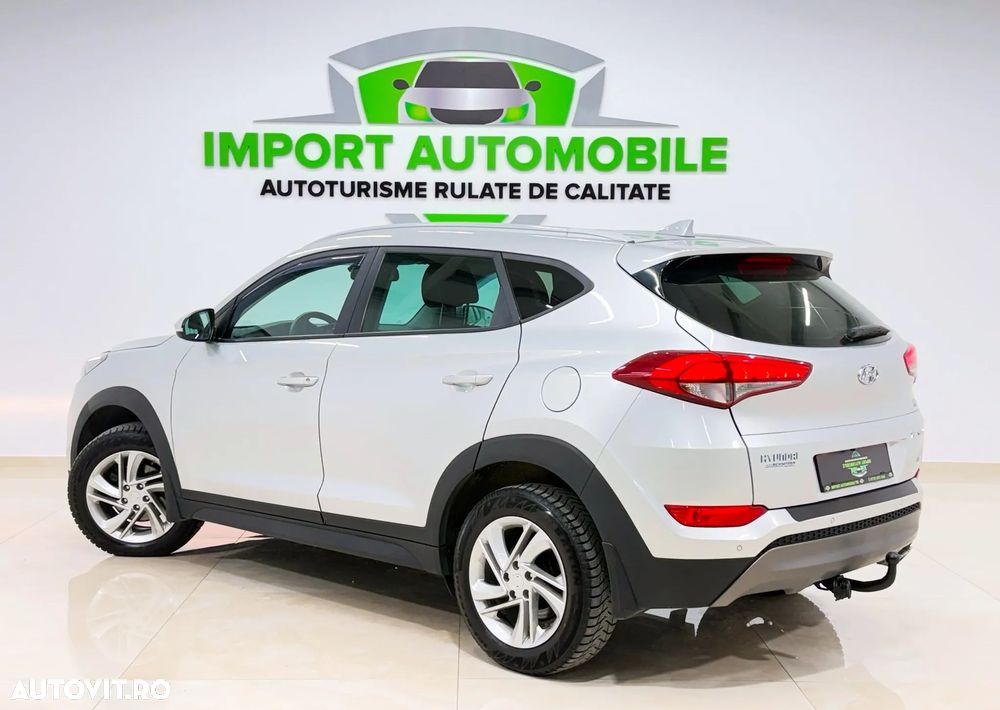Hyundai Tucson 2.0 CRDI 4WD Automatik Advantage - 13