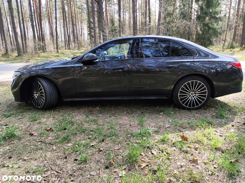 Mercedes-Benz Klasa E 220 d mHEV AMG 9G-Tronic - 4