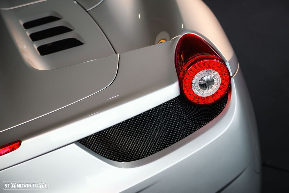 Ferrari 458 Italia Spider - 13