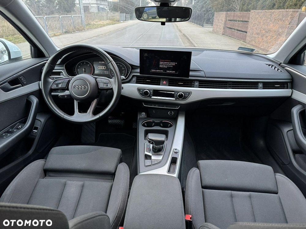 Audi A4 Limousine - 11