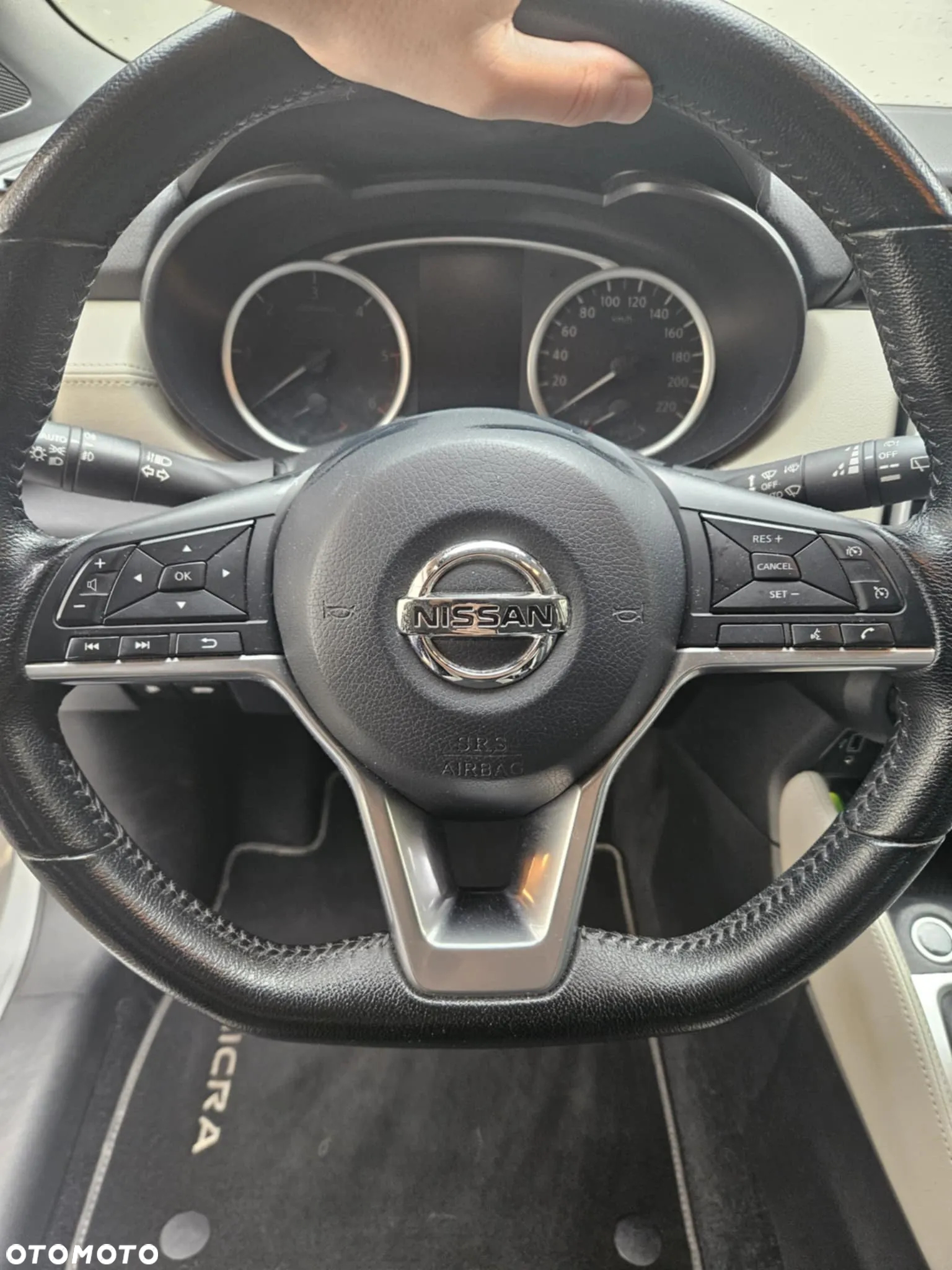 Nissan Micra 1.5 dCi N-Connecta - 9