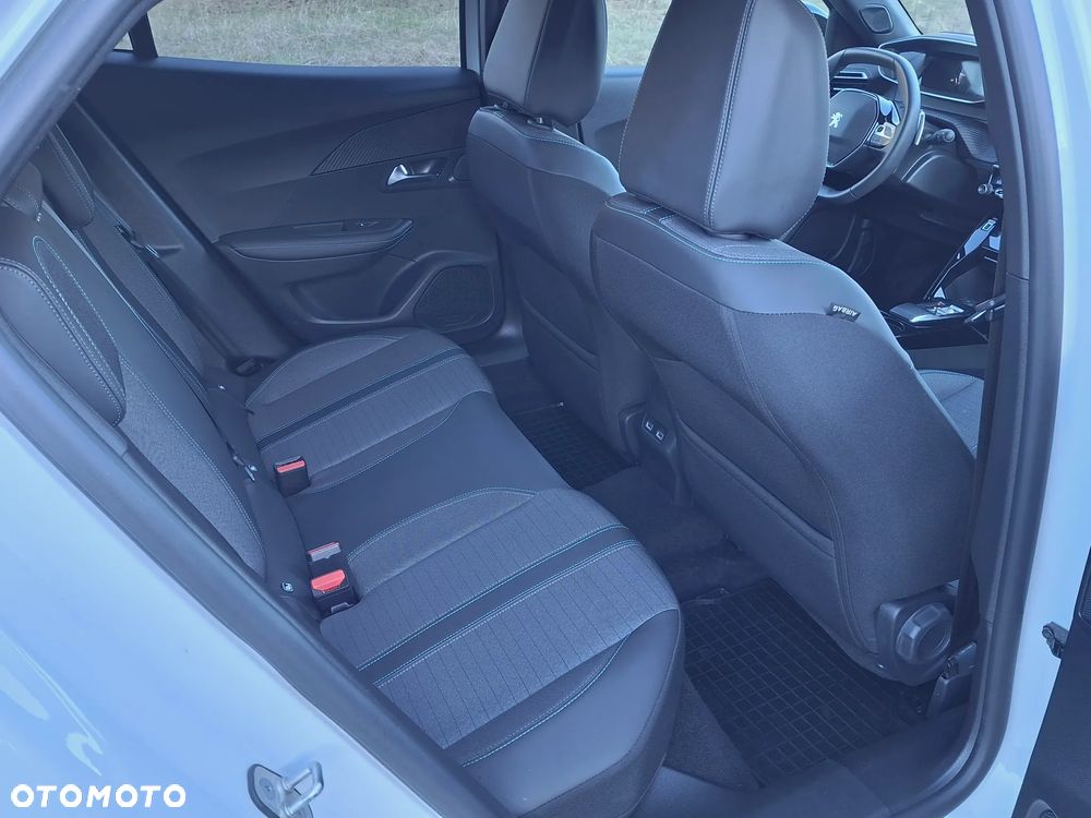 Peugeot 2008 1.2 PureTech Allure Pack S&S EAT8 - 21
