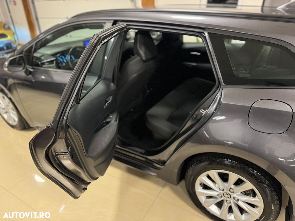 Toyota Corolla 1.8 Lounge - 10