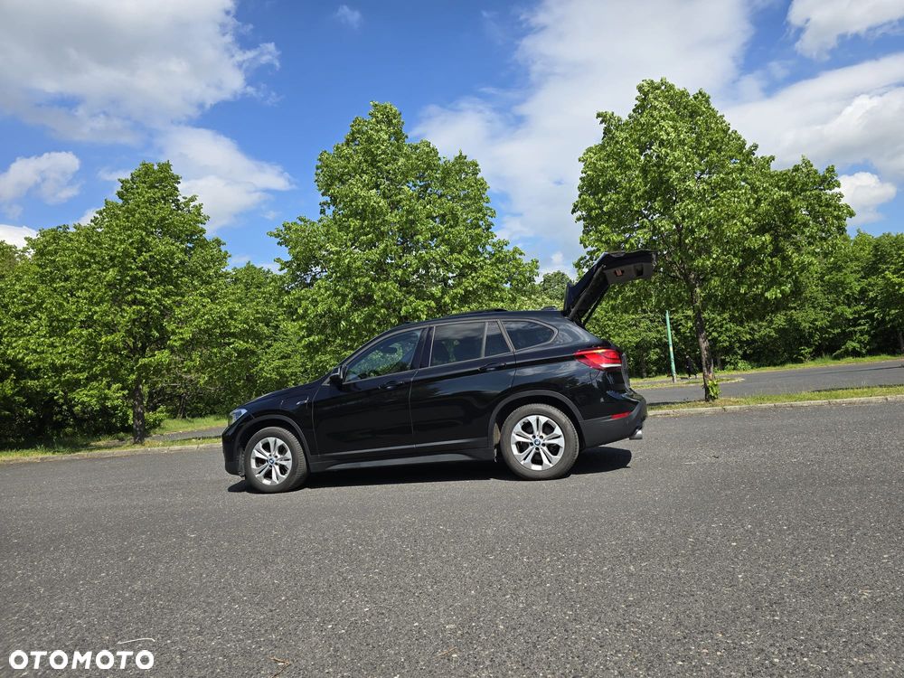 BMW X1 xDrive25e xLine - 11