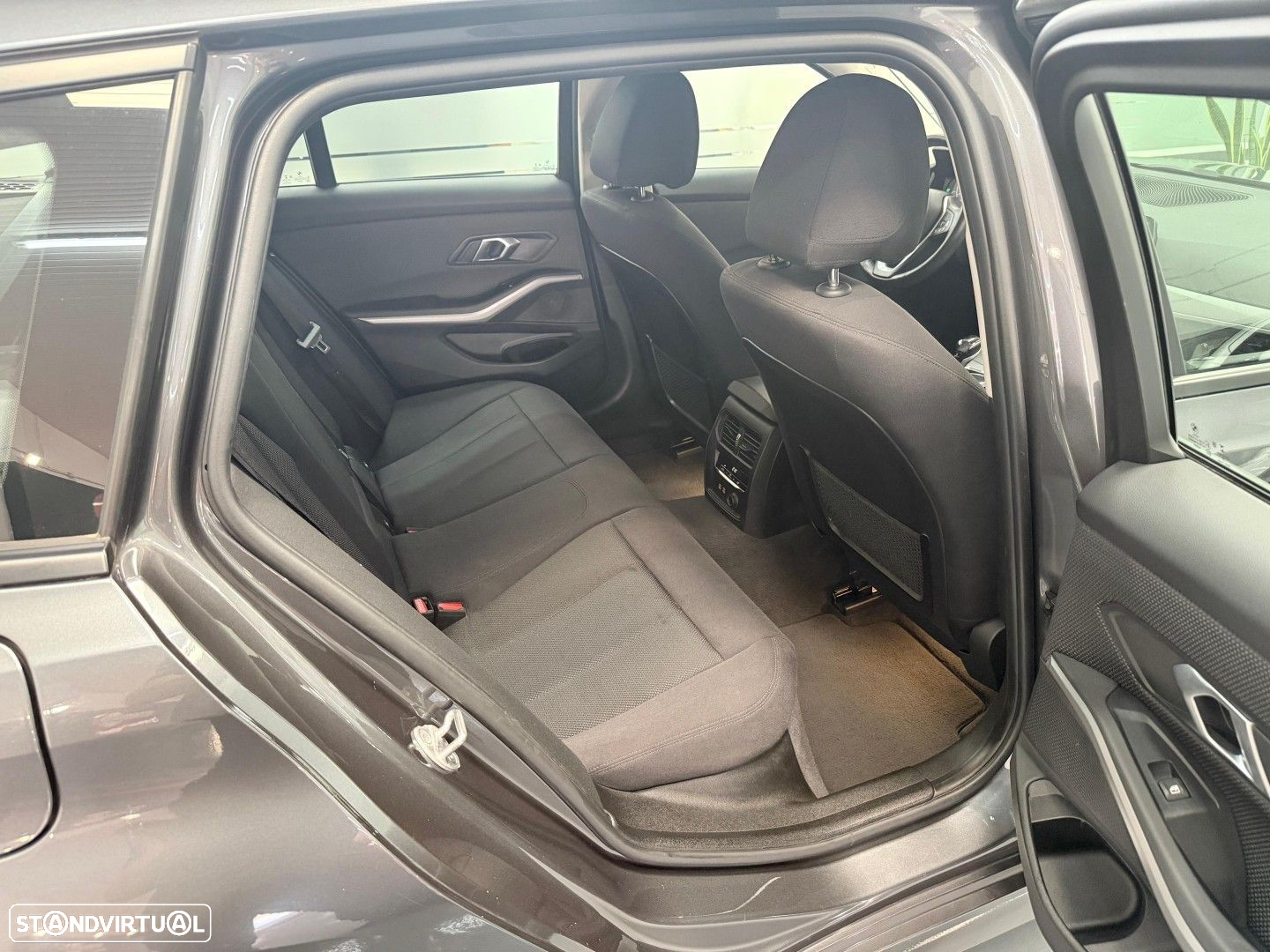 BMW 320 d Touring xDrive Line Sport Auto - 17