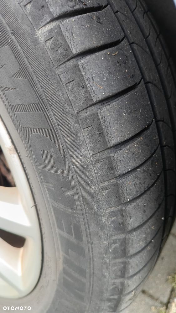 Ford Focus 1.6 Comfort - 11