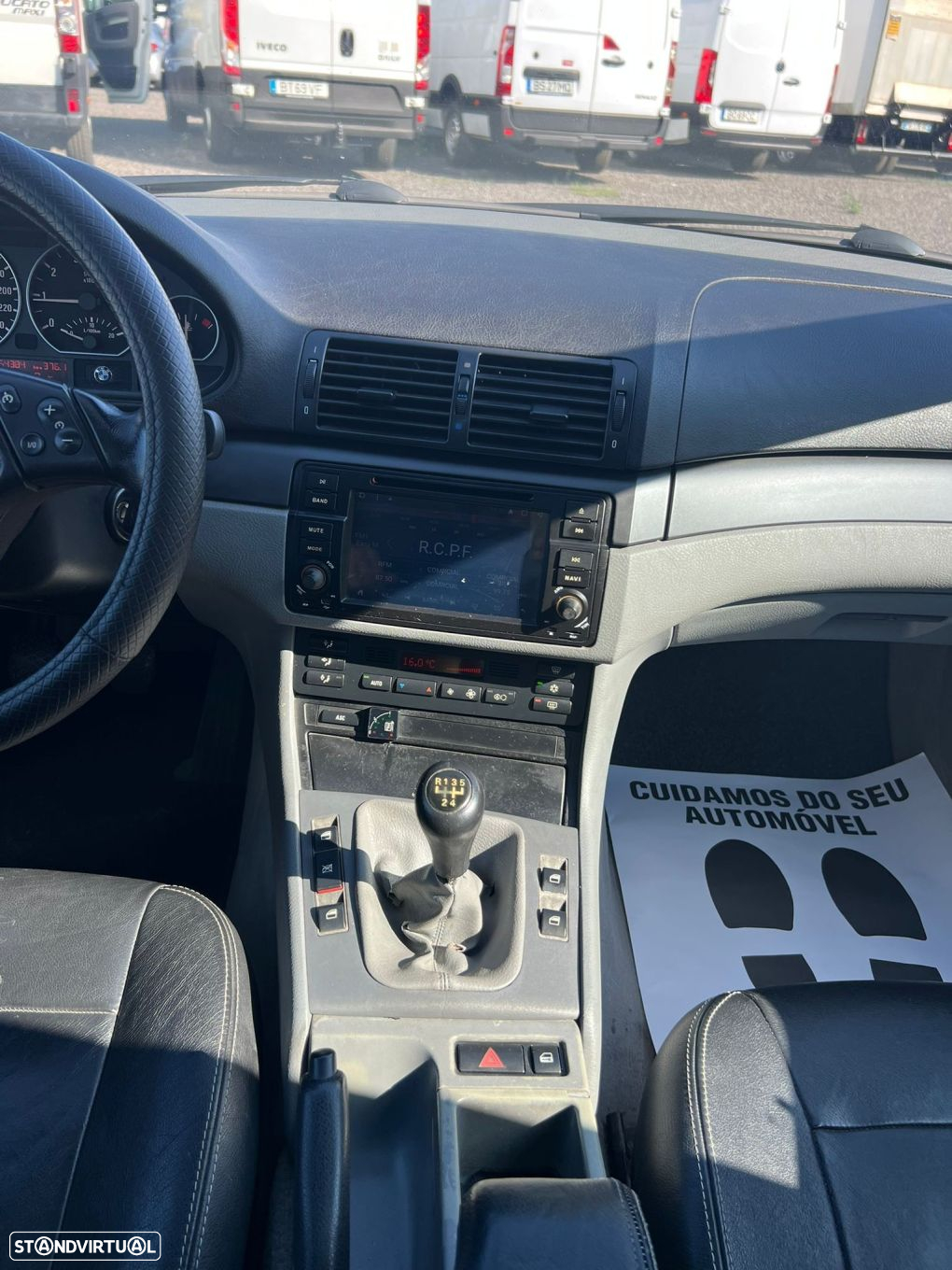 BMW 318 i Touring - 18
