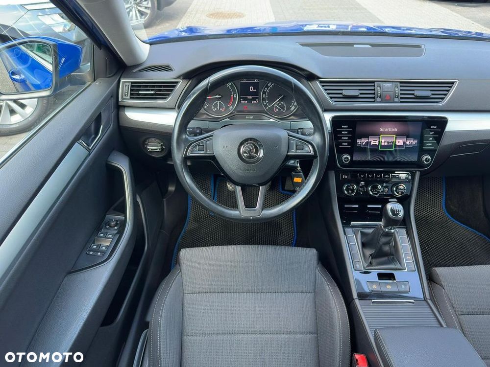 Skoda Superb 2.0 TDI SCR Ambition - 10