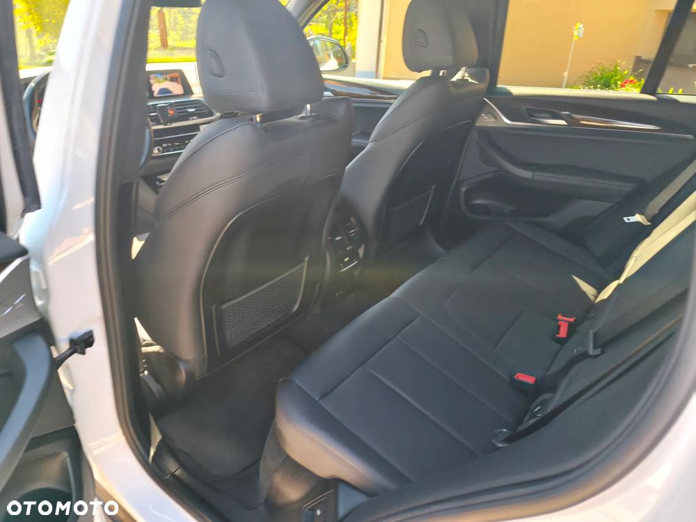 BMW X3 - 11