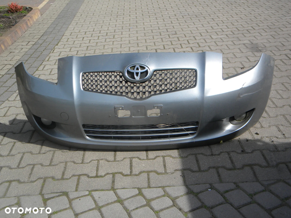 Toyota yrasis II 06-09r wyposażenie zderzaka przedniego