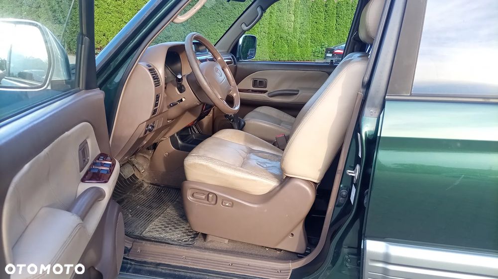 Toyota Land Cruiser - 10