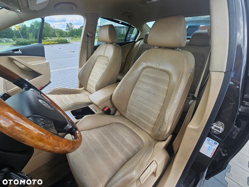 Volkswagen Passat 2.0 TDI DPF Highline - 15