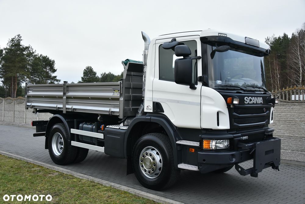 Scania P250 WERSJA OFFROAD / WYWROTKA 3-STRONNA / BLOKADA MOSTU / TYŁ RESOER / P.NOWA / 18 TYŚ KM PRZEBIEGU! / SALON PL / - 7
