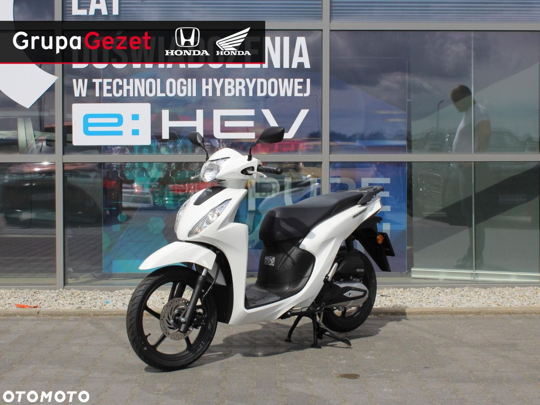 Honda Vision - 3
