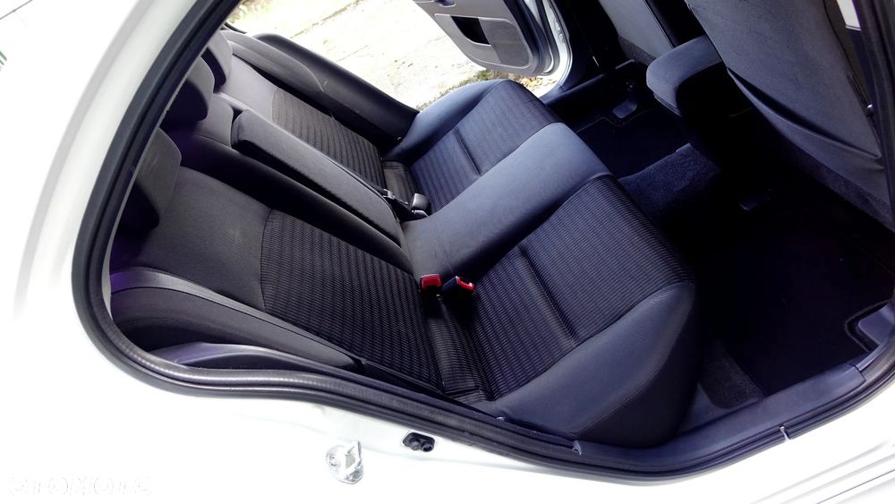 Mitsubishi Lancer 1.6 ClearTec Invite - 12