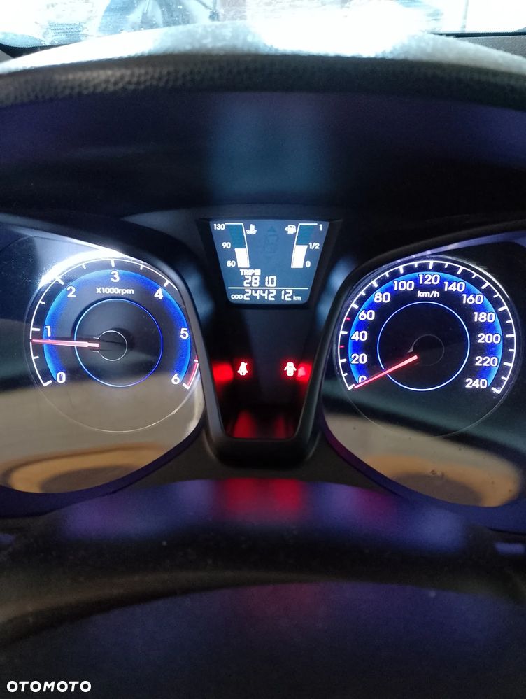 Hyundai ix20 1.4 CRDi Trend - 11