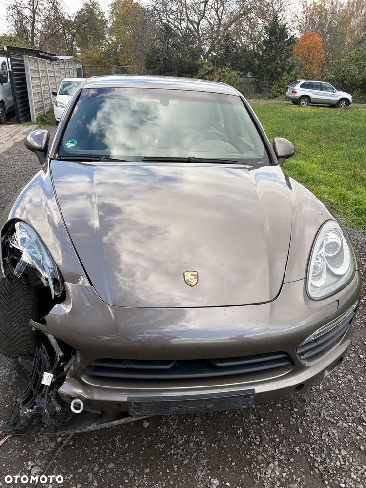 Porsche Cayenne 2012 photo 3