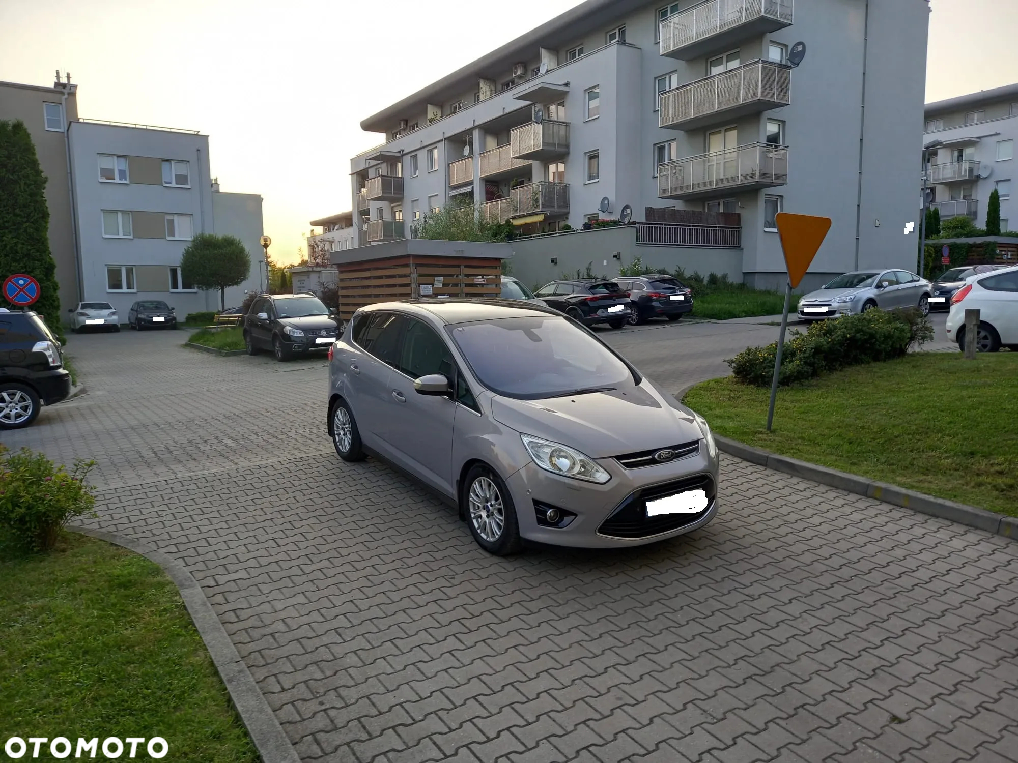 Ford C-MAX 2.0 TDCi Titanium - 14