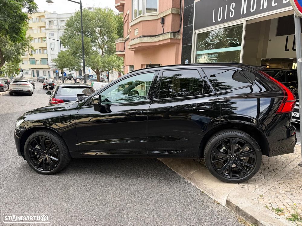 Volvo XC 60 T6 AWD Recharge Plus Black Edition - 4