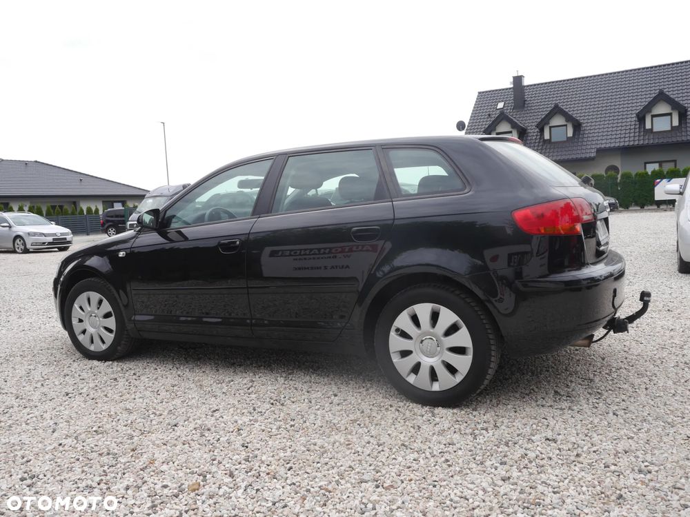 Audi A3 Sportback 1.6 Attraction - 11