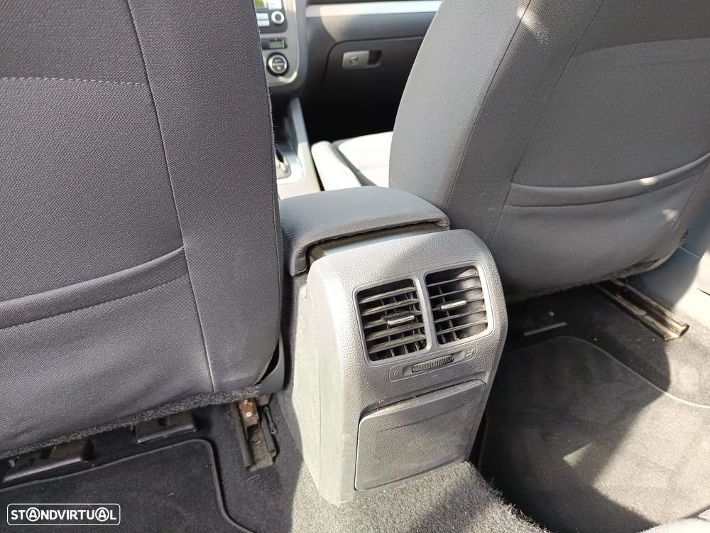 VW Golf 1.9 TDi Confortline DSG 7V - 46