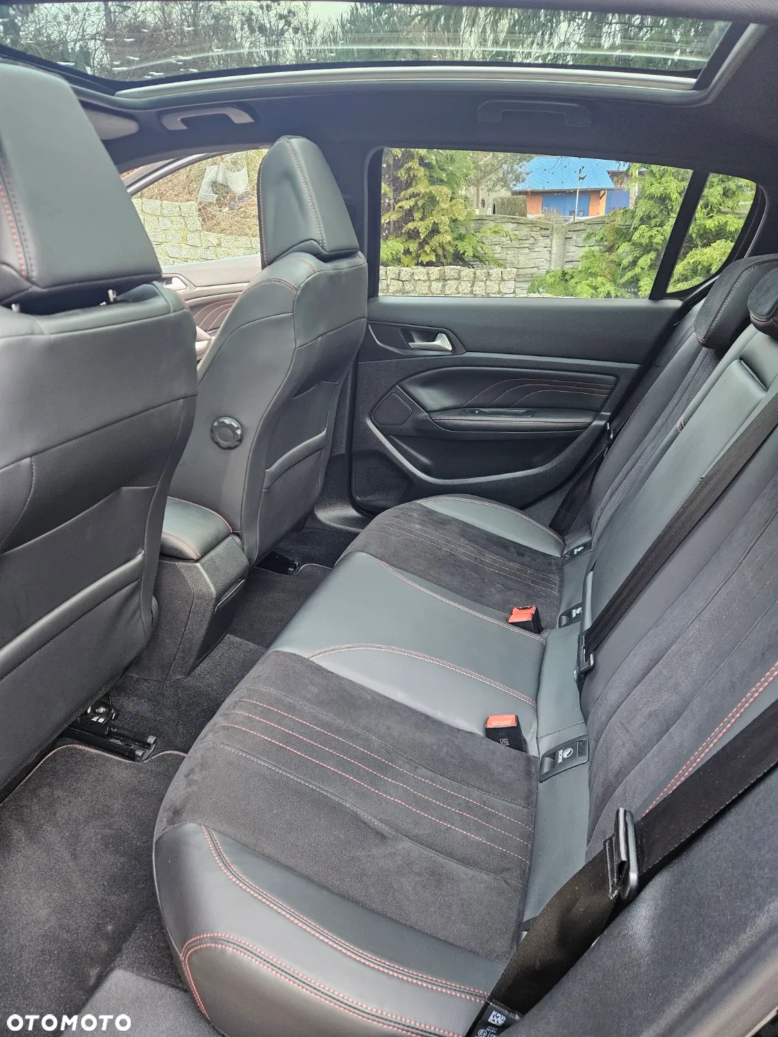 Peugeot 308 1.6 e-THP GT S&S - 13