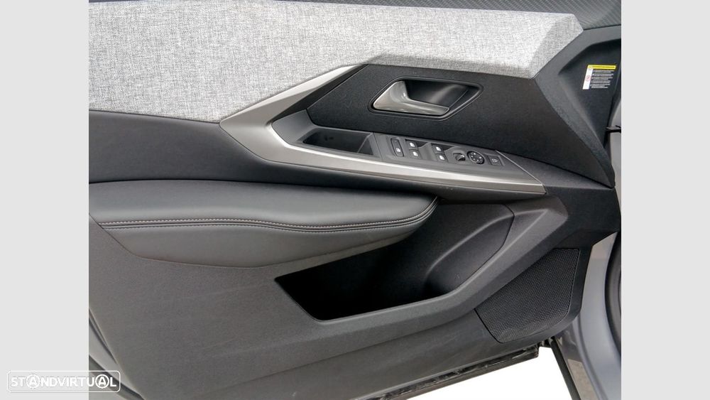 Peugeot 5008 1.2 Hybrid Allure e-DCS6 - 12