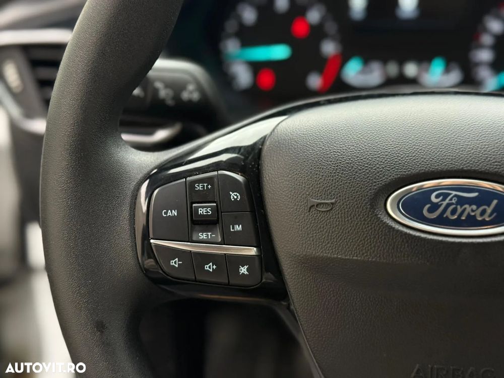Ford Fiesta 1.5 TDCi S&S TREND - 14