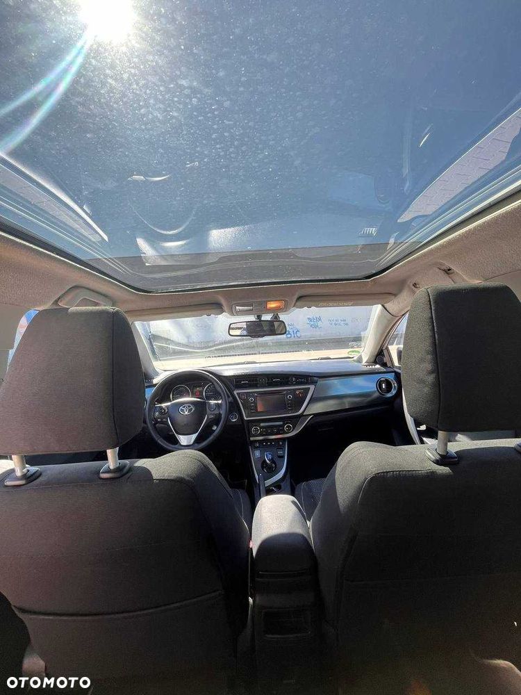 Toyota Auris - 4
