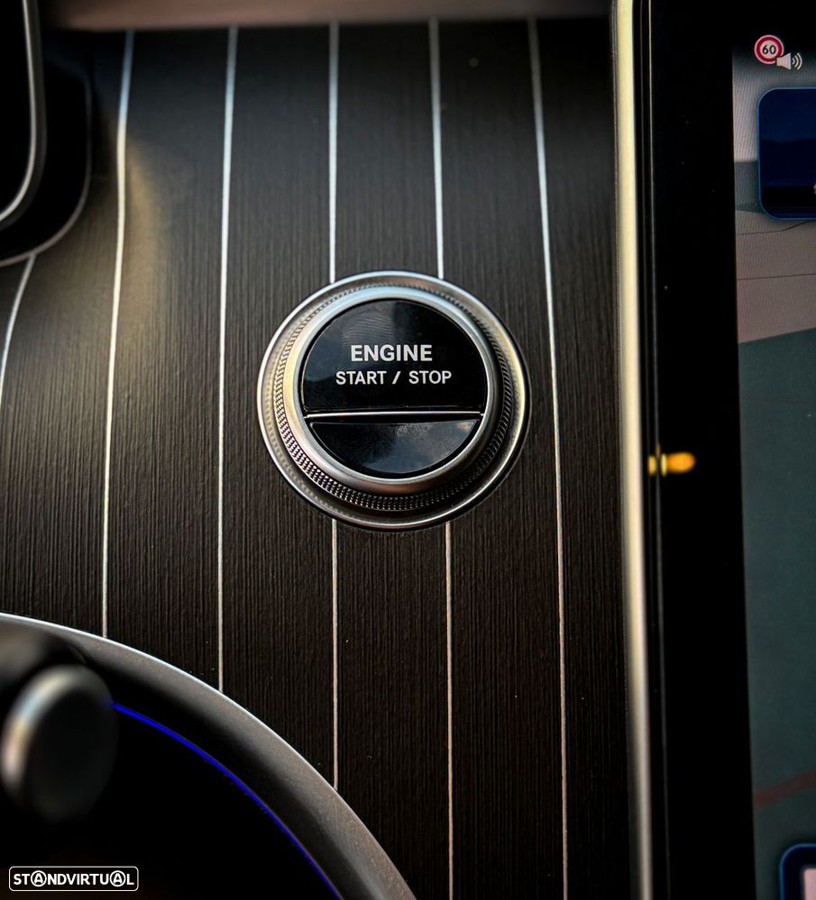 Mercedes-Benz C 300 e AMG Line - 11