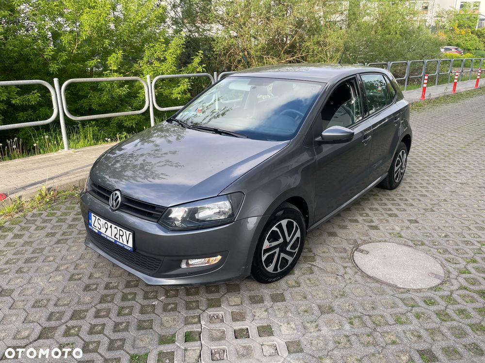 Volkswagen Polo - 2