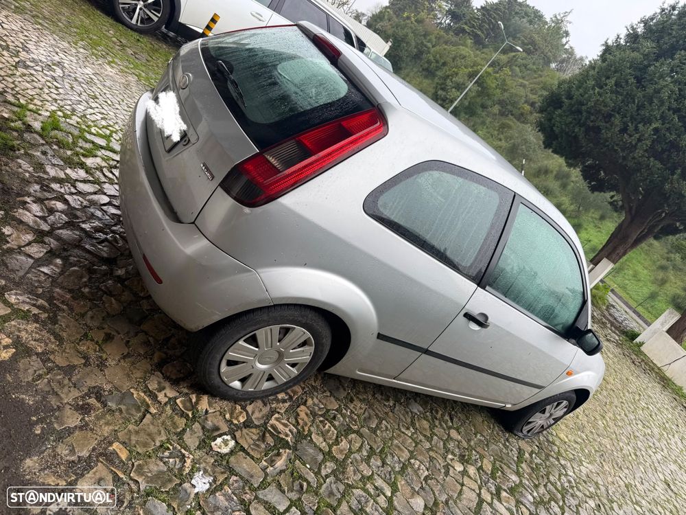 Ford Fiesta 1.4 TDCi Ambiente - 2