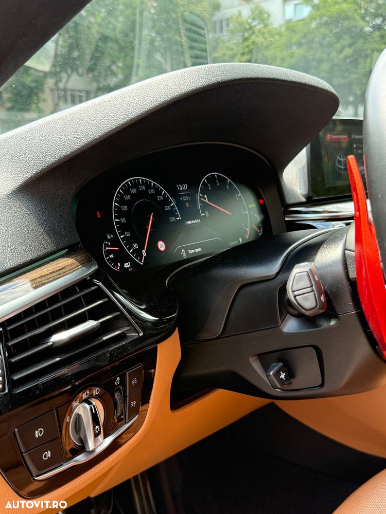 BMW Seria 5 540i xDrive AT - 10