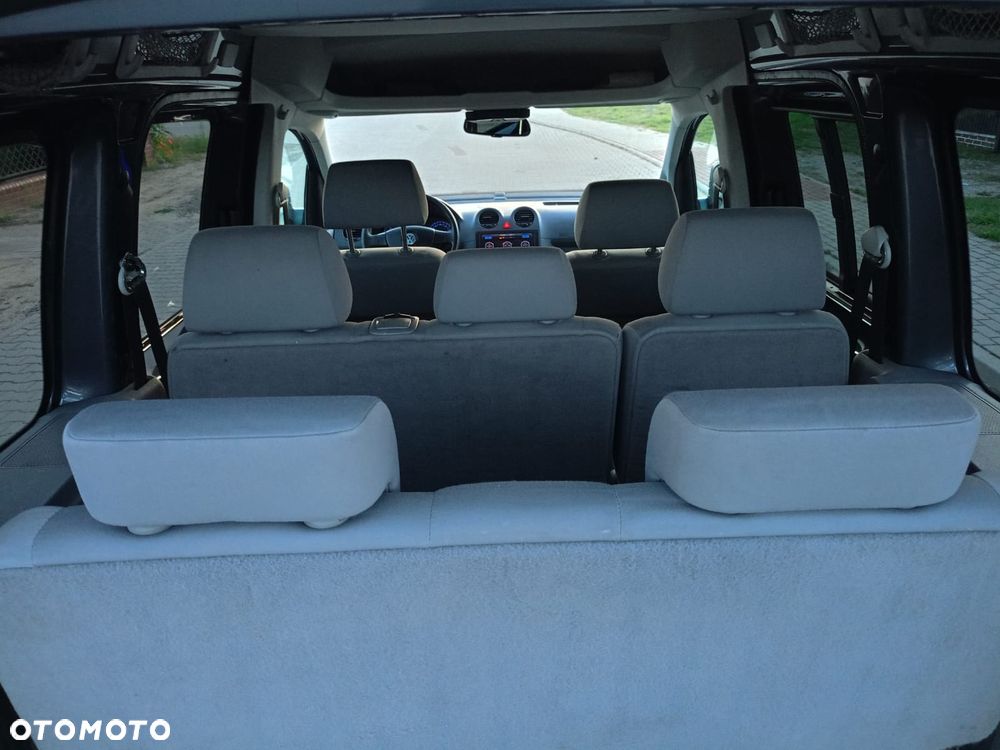 Volkswagen Caddy - 11